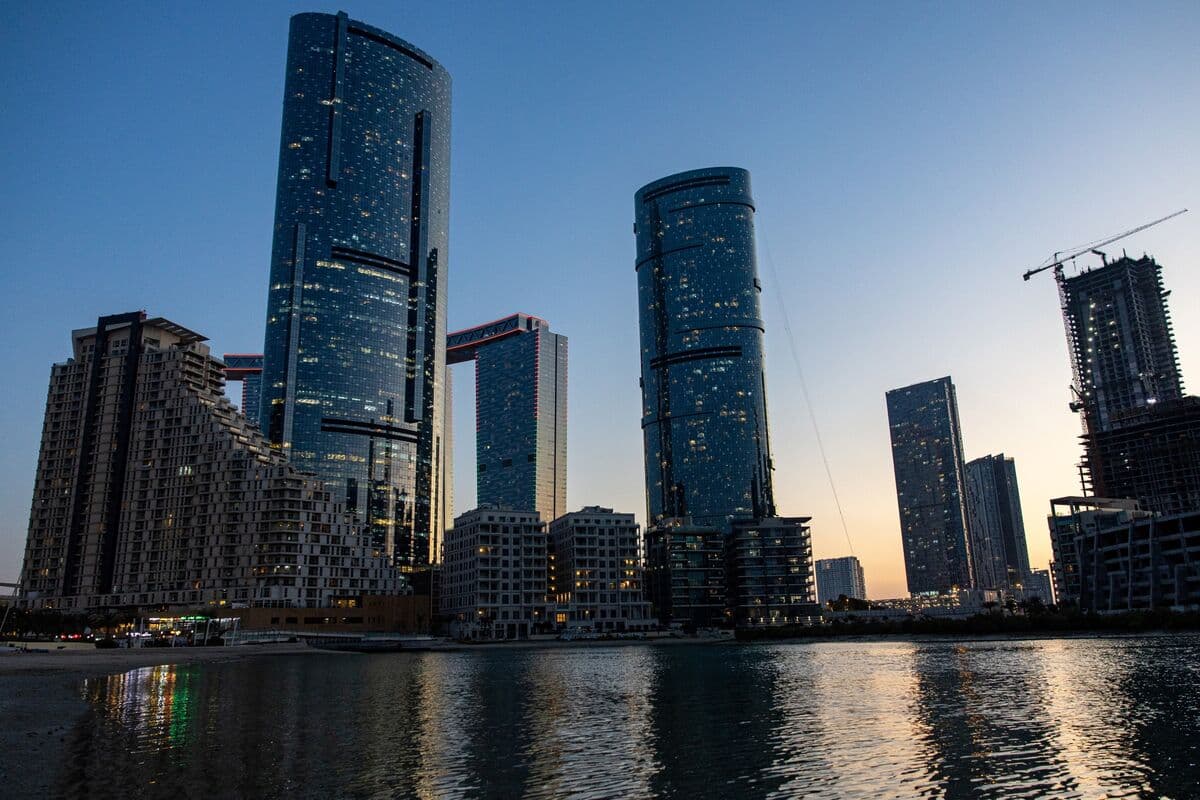 Abu Dhabi’s L’imad Eyes $30 Billion Infra Push With Temasek, GIP